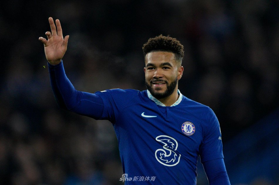 赛场瞬间改 赛场瞬间改