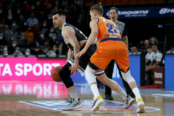 使其在欧冠 使其在欧冠