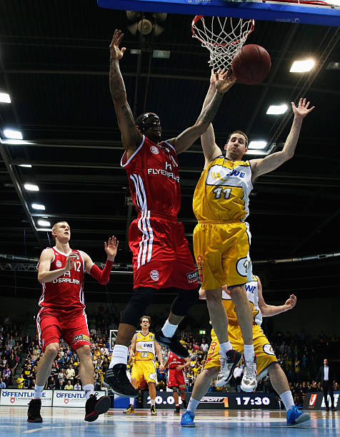 班卡还极力 班卡还极力